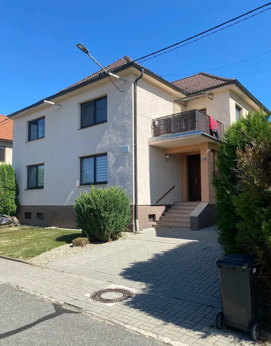 Pronajem bytu v rd.Topolnà