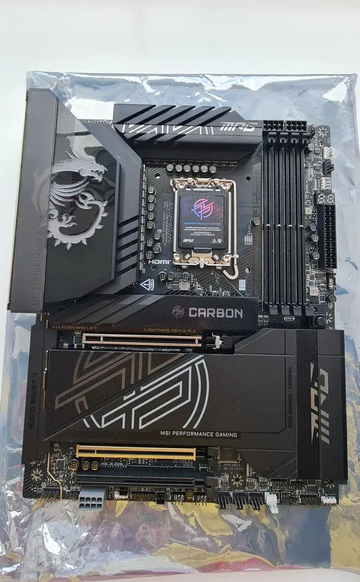 MPG Z890 CARBON WIFI