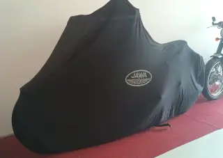 Vnitřní krycí plachtu na motorku Jawa
