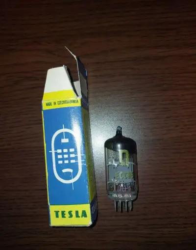 TESLA ECC85