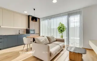 Pronájem penthousu 1+kk velikosti 29 m², s terasou 8 m², skl