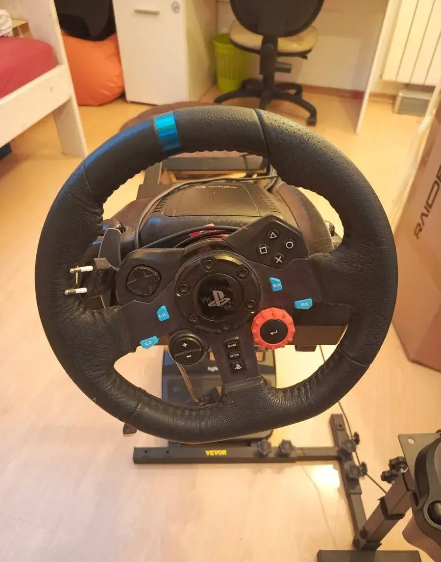 Volant G29 + řadící páka + stojan