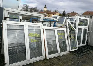 okno použité bílé