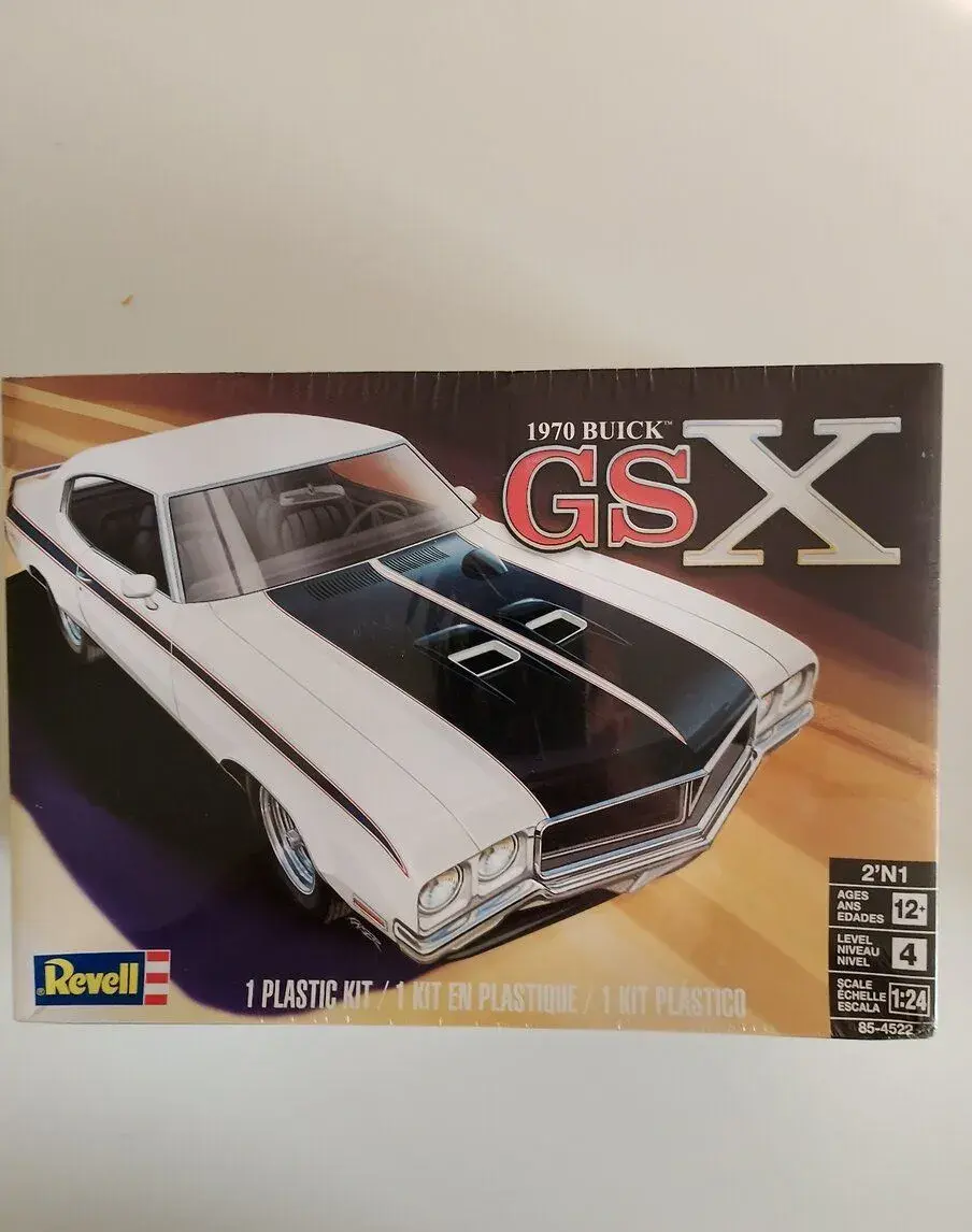 REVELL MODEL