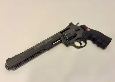 Airsoft revolver - Ruger super Hawk