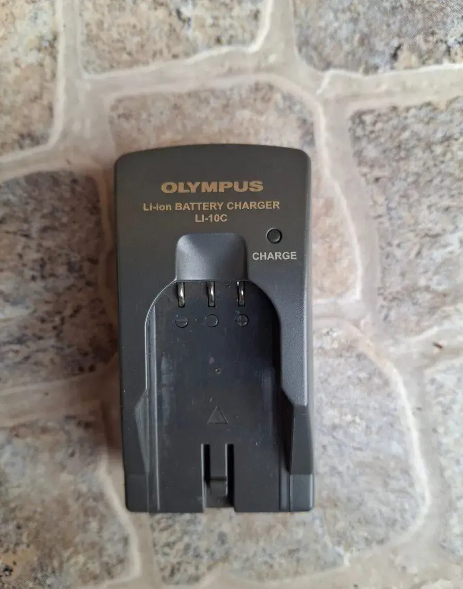 Olympus Li-10C + kabel