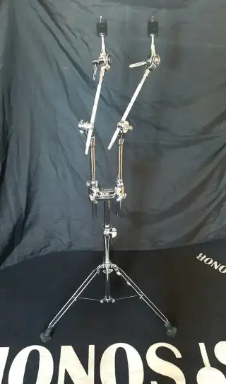 Vystavený stojan na dva činely- Sonor DCS4000