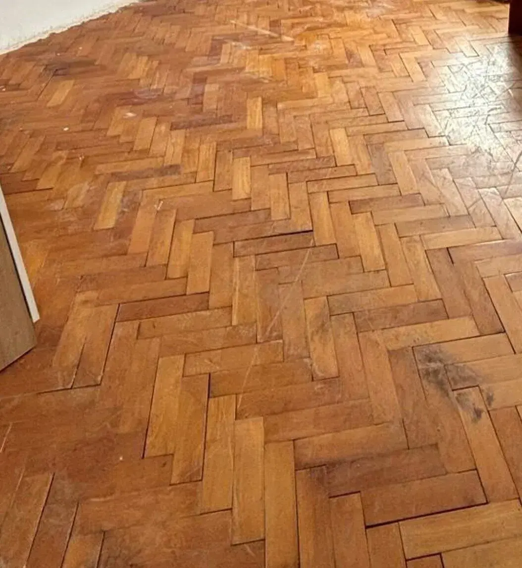 Dubové a bukové parkety ze čtyř pokojů v RD