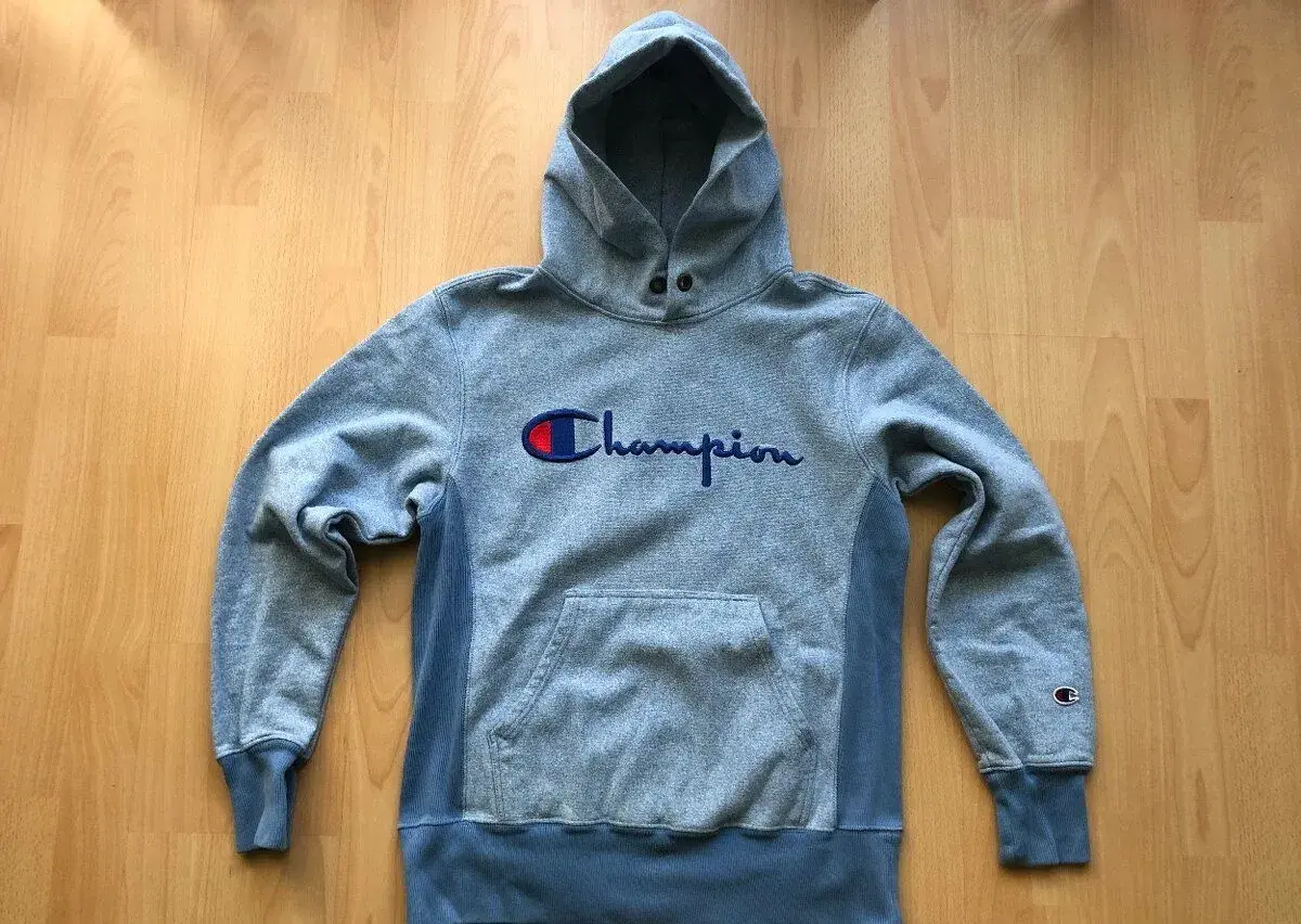 Mikina zn. CHAMPION - vel. M
