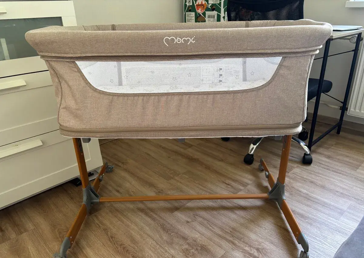 Postýlka Momi smart bed 4v1