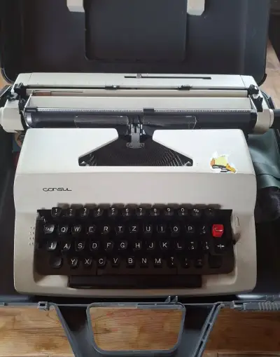 Retro psací stroj Consul