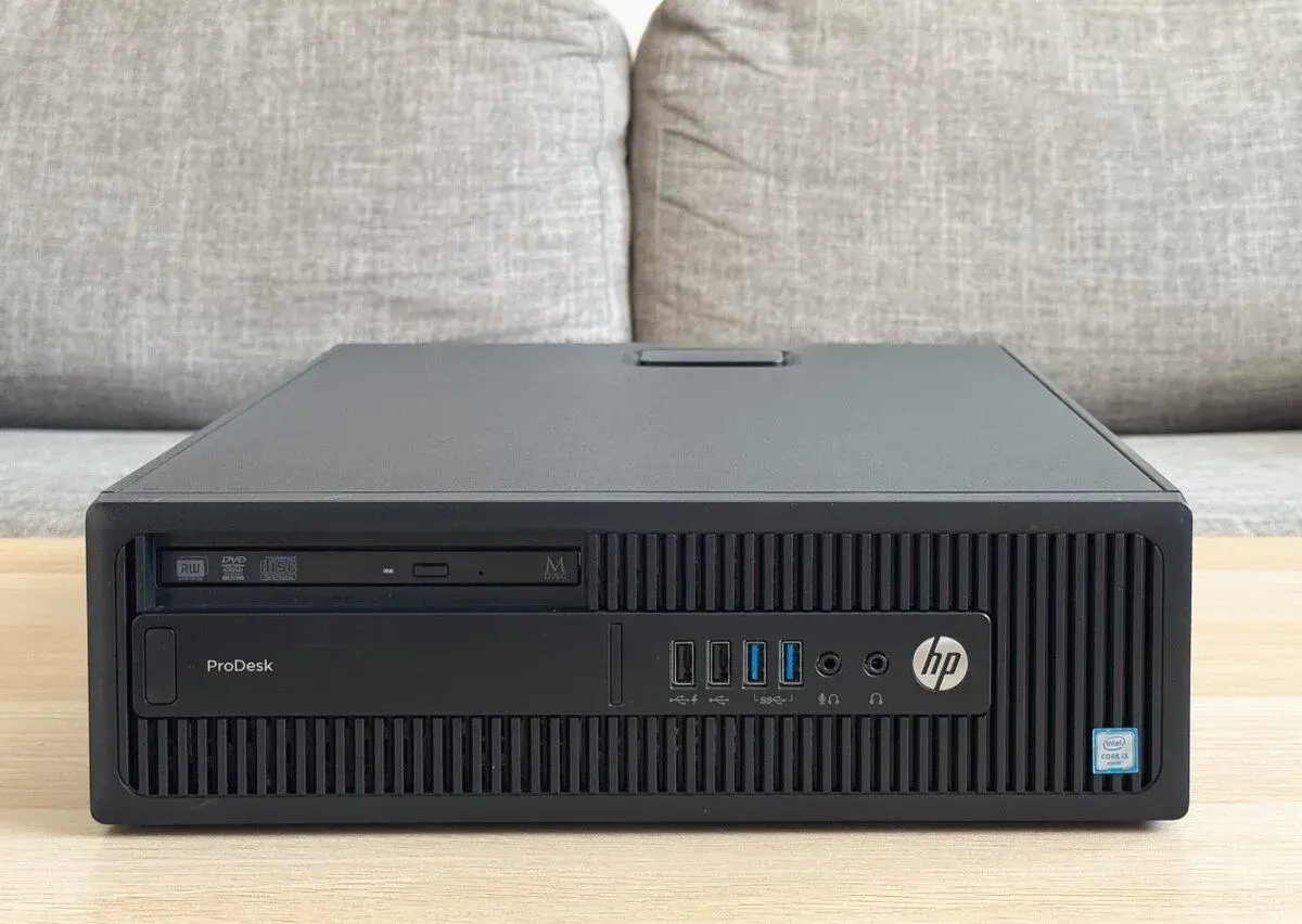 HP ProDesk 600 G2 - i3-6100, 4GB DDR4, 500GB HDD, VÍCE KUSŮ