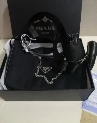 Kabelka Prada
