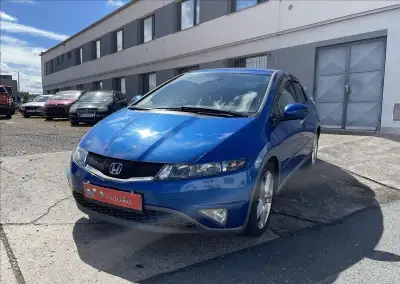 Honda Civic – 286 653 km