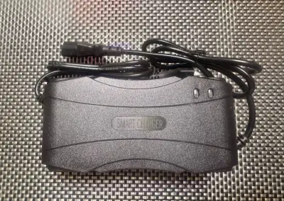 Nabíječka 48v 20 Ah elektro čtyřkolka/skútr/motorka