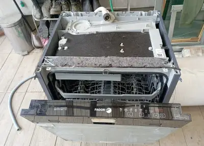 Myčka Fagor LVF74IT