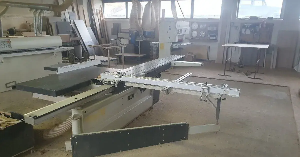 formátovací pila Robland Z320 s předřezem