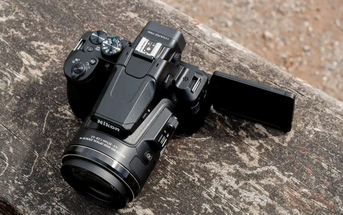NIKON P950 stav jako nový v záruce