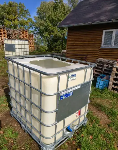 IBC nádrž kontejner 1000l