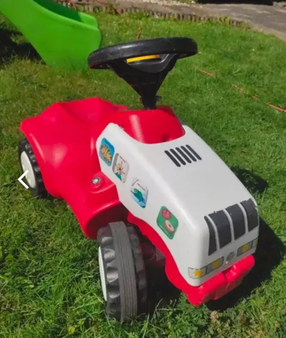 Odrážedlo traktor