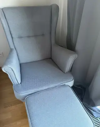Křeslo ušák