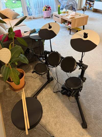 ALESIS Debut Kit bici — zaruka 05/2028