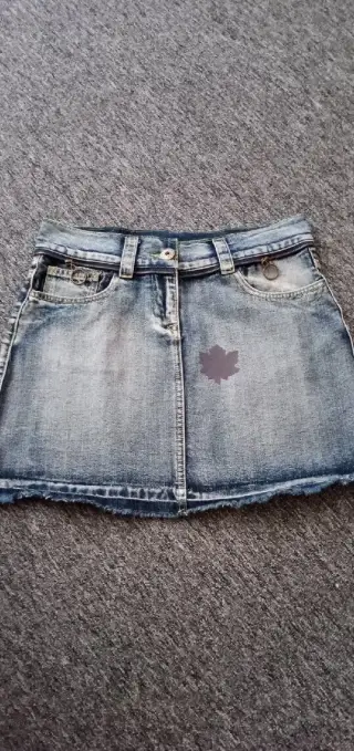 Riflová sukně,viz rozměr. 40.