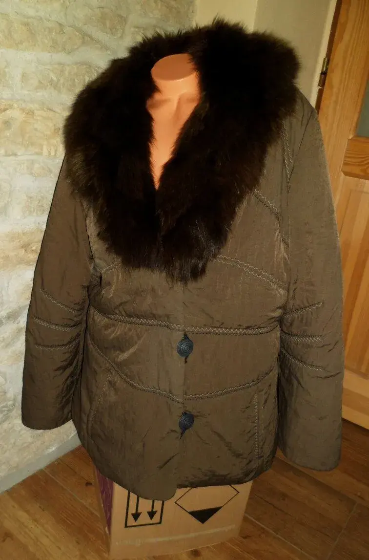 DÁMSKÁ ZIMNÍ BUNDA vel. 44/46