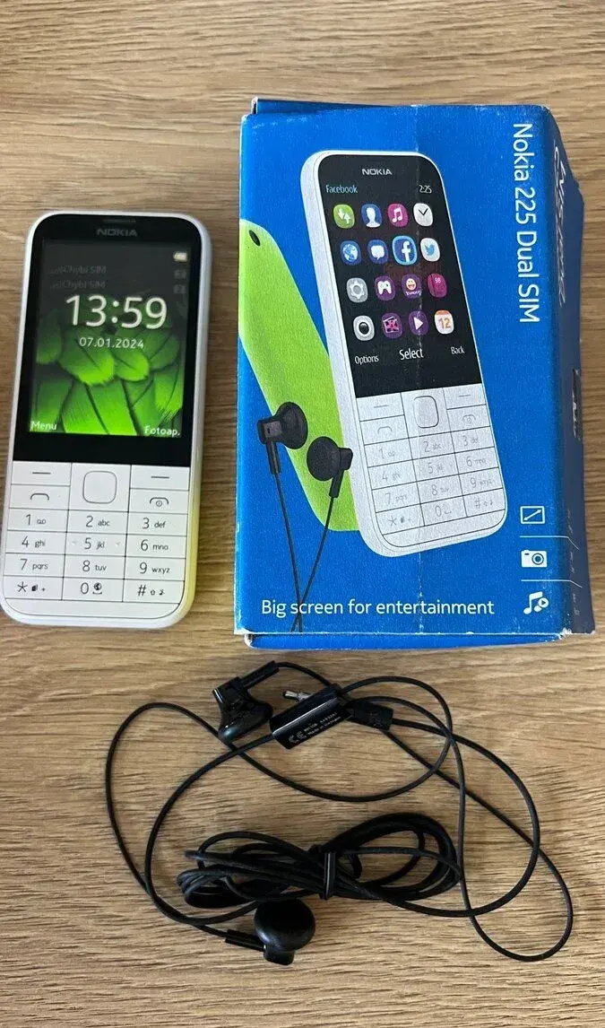 Nokia 225 Dual SIM