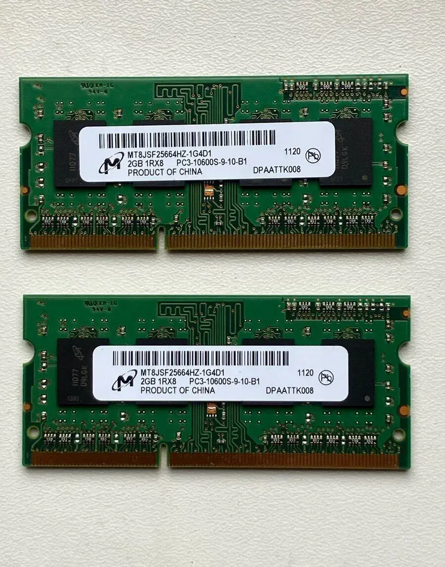 2× 2GB DDR3 SODIMM 1333 MHz (PC3-10600) Micron