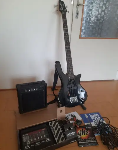 Baskytarový set Washburn T12+Digitech BP355