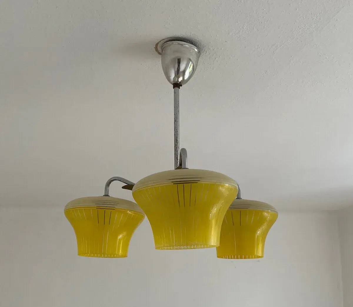 Lustr bruselského stylu