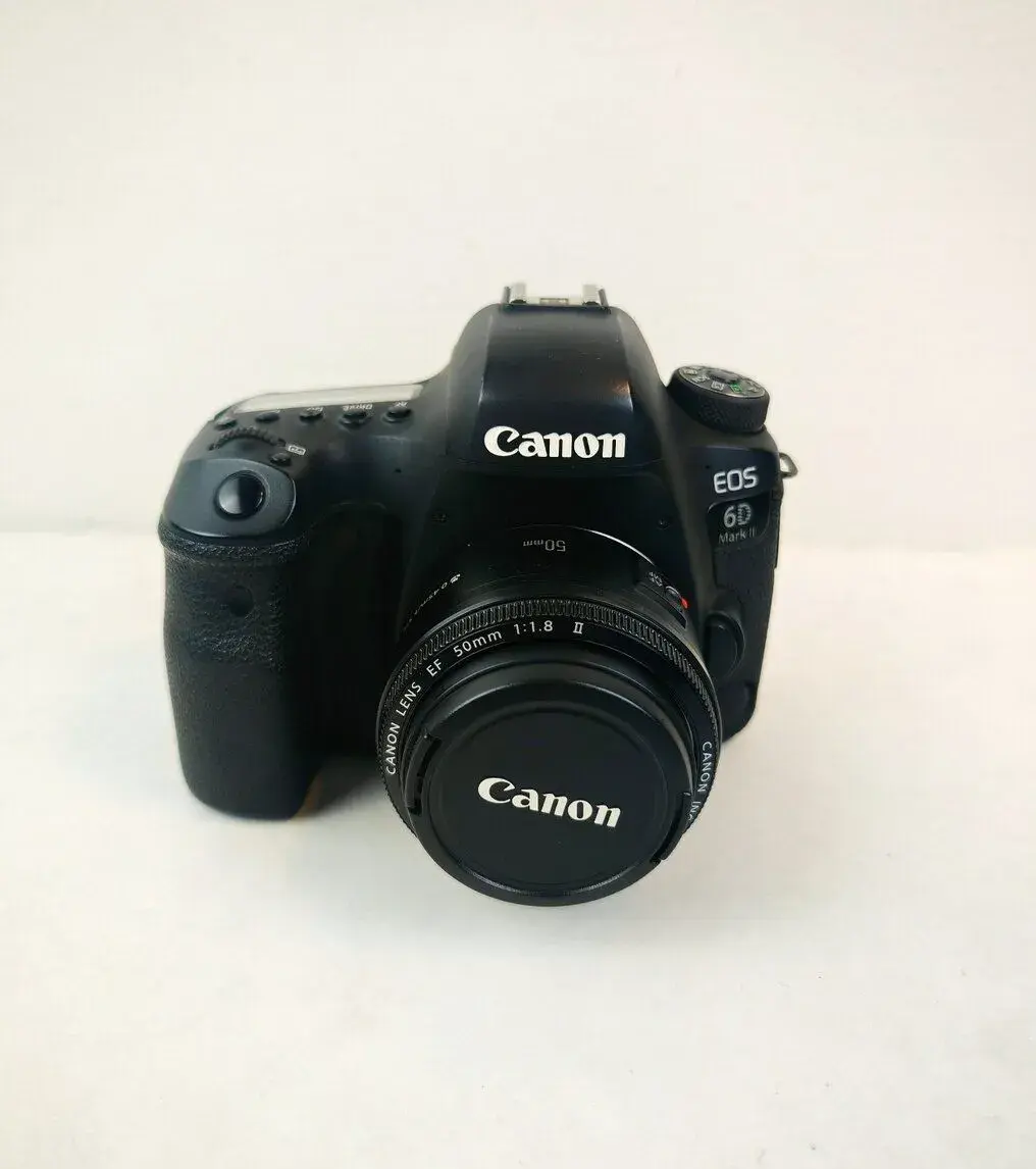 Canon EOS 6D Mark II + objektiv Canon EF 50mm 1:1.8 STM