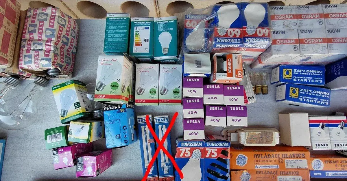 Klasické žárovky, zářivky a startéry