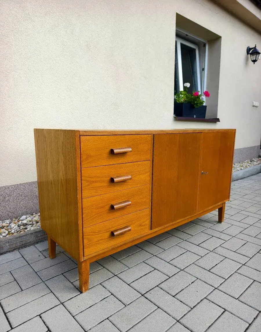 Krásná Retro komoda Brusel se šuplíky