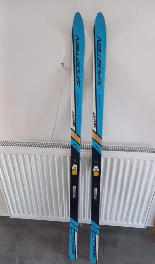 Dětské běžky 140cm se šupinami včetně vázání Salomon SNS