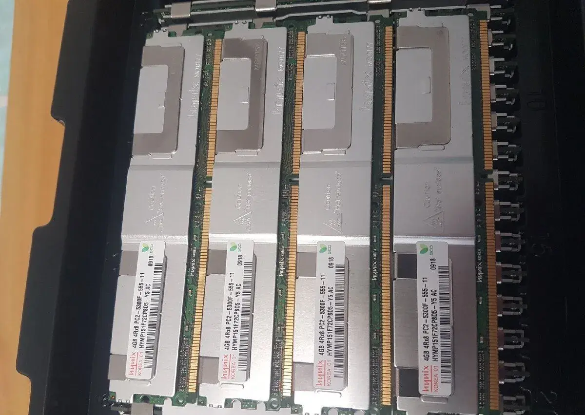 Paměť 16GB 4x 4GB 4Rx8 PC2-5300F ECC DDR2-667MHz