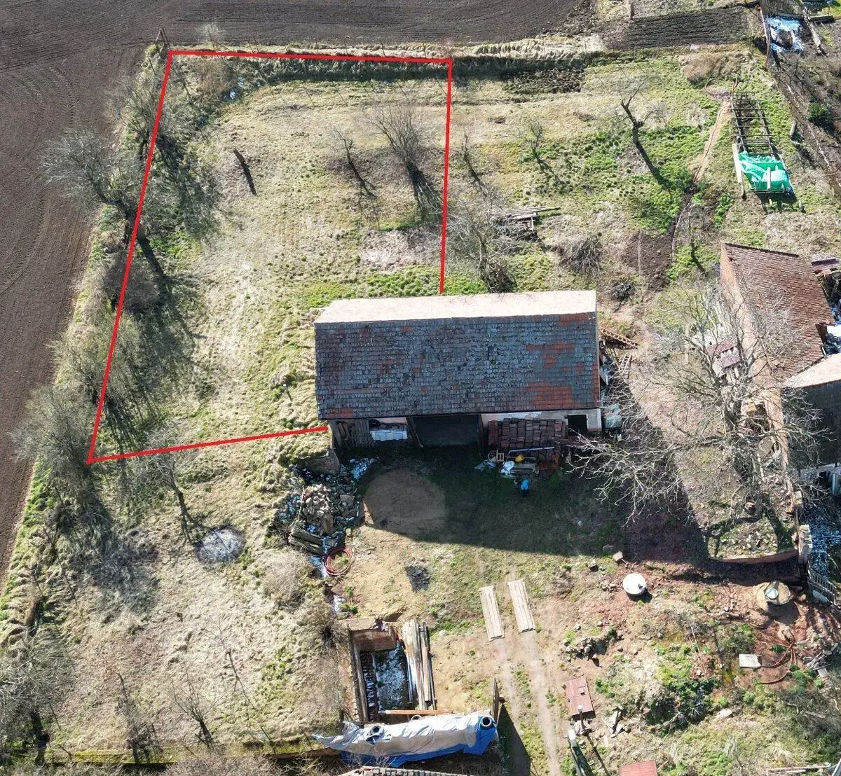 Pronájem zahrady v obci Ješín, Velvary, okres Kladno
