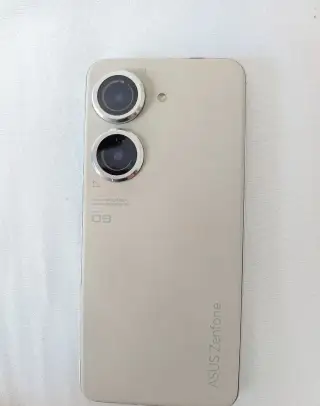ASUS Zenfone 9 16/256 GB – šedý