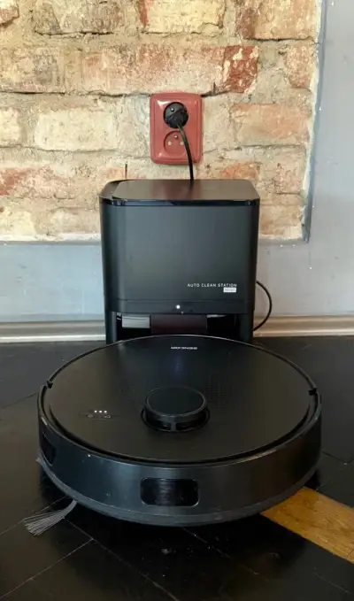 Robotický vysavač Sencor SRV 9085BK