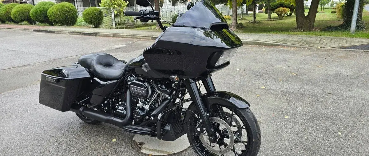Harley Davidson Road Glide 2021