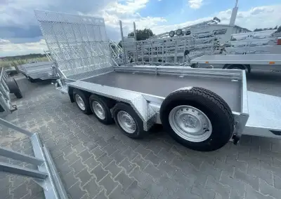 PŘEPRAVNÍK NA BAGR BRZDĚNÝ 3500KG 400 X 200 RAMPA/KNOTT/LED