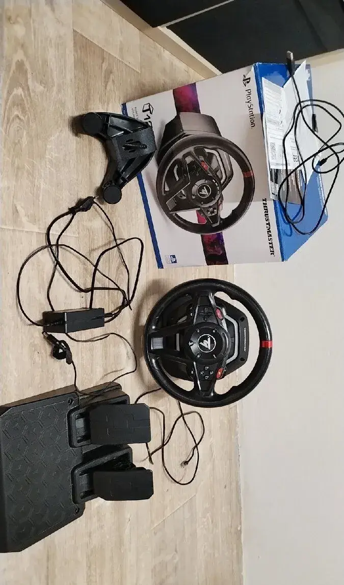 Thrustmaster T128