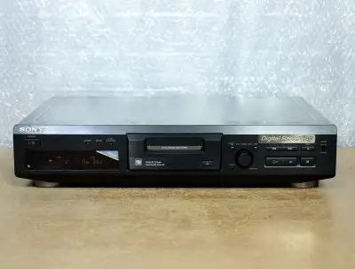 Minidisc recorder Sony MDS-JE.