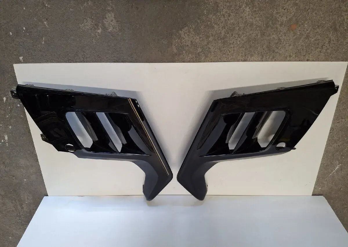 Boční plasty chladiče BMW K100
