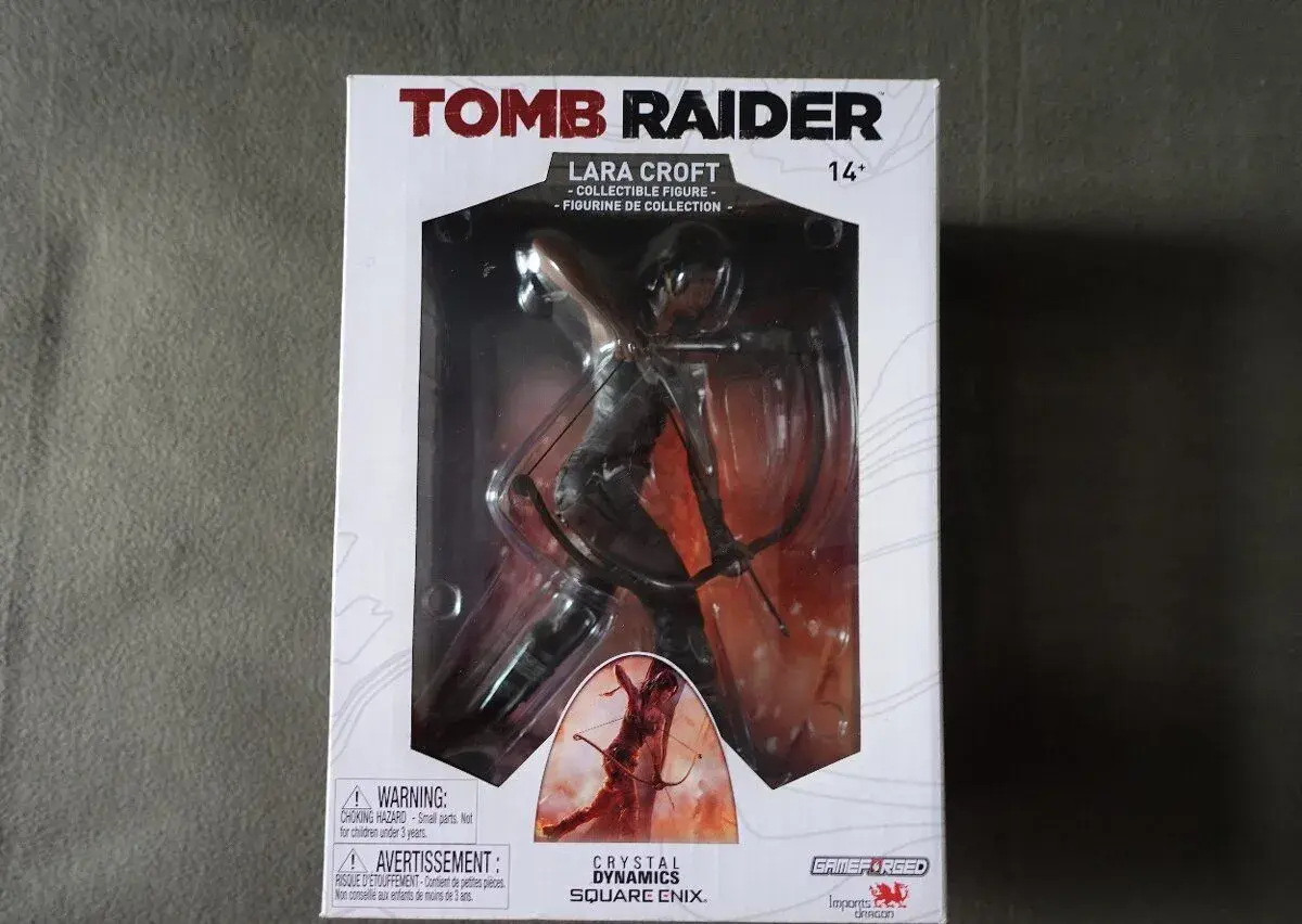 Square Enix Tomb Raider Lara Croft figurka
