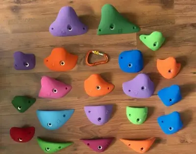 Dětské lezecké chyty THEREX - 20 kusů