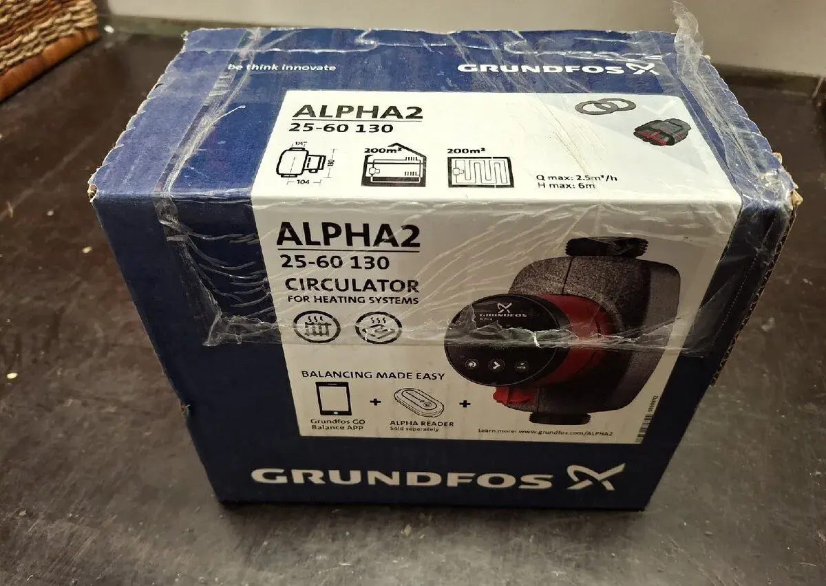 Elektronické oběhové čerpadlo Grundfos ALPHA2 25-60 130mm