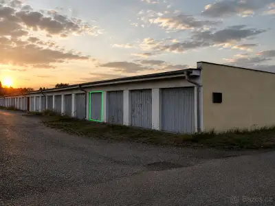 Garáž 19m2 na Pouchově v Hradci Králové