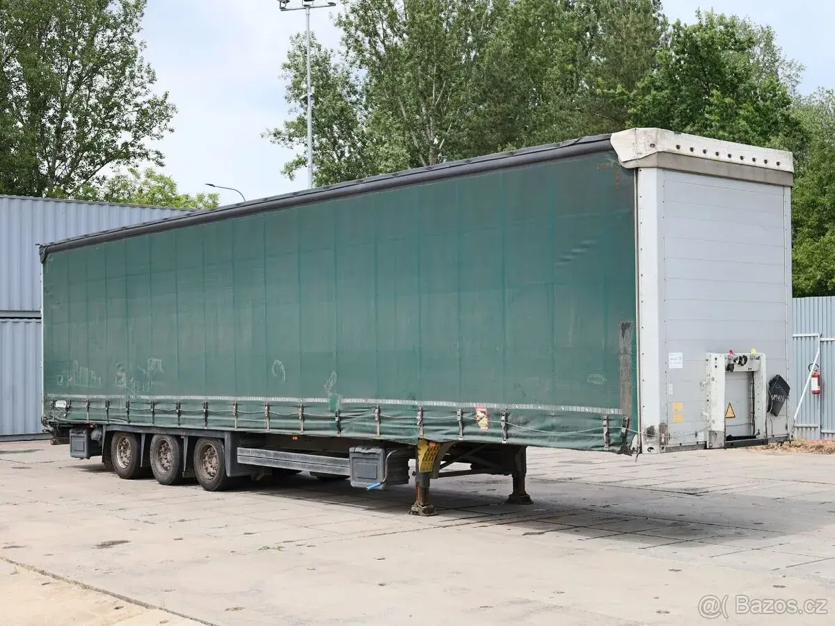 Schmitz CARGOBULL, LOW DECK, TŘÍSTRANNÁ SHRNOVACÍ PLACHTA, P